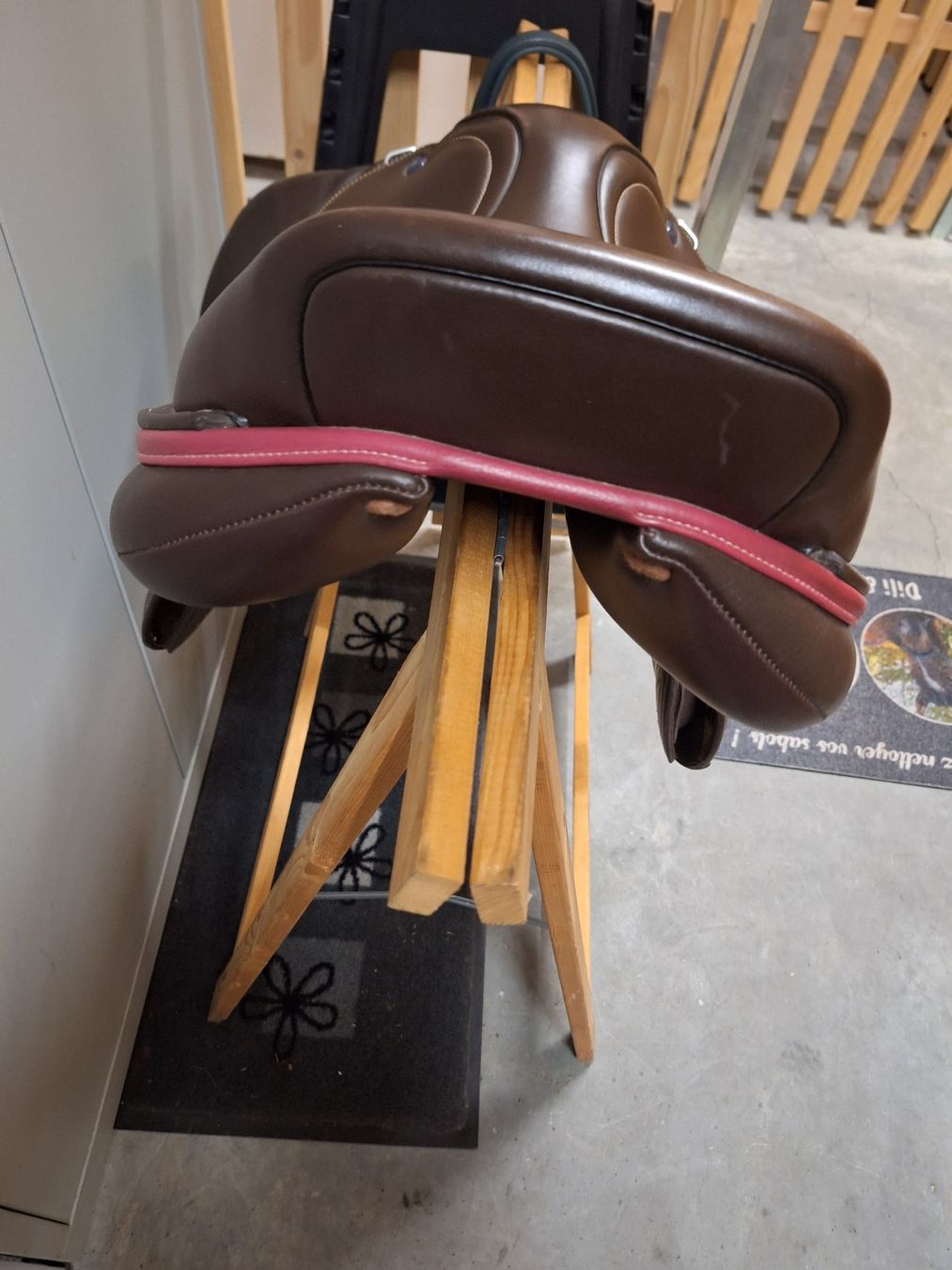 Selle & Accessori: Selle Ikonic light – Usato da Blonay venduto da Folifant456 2