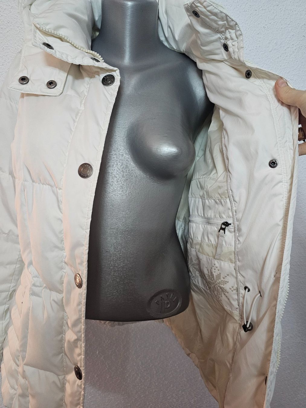 Esprit Vestes: Esprit Winterjacke. Grösse 42 – D'occasion à Kriessern par Bugggyyy 1