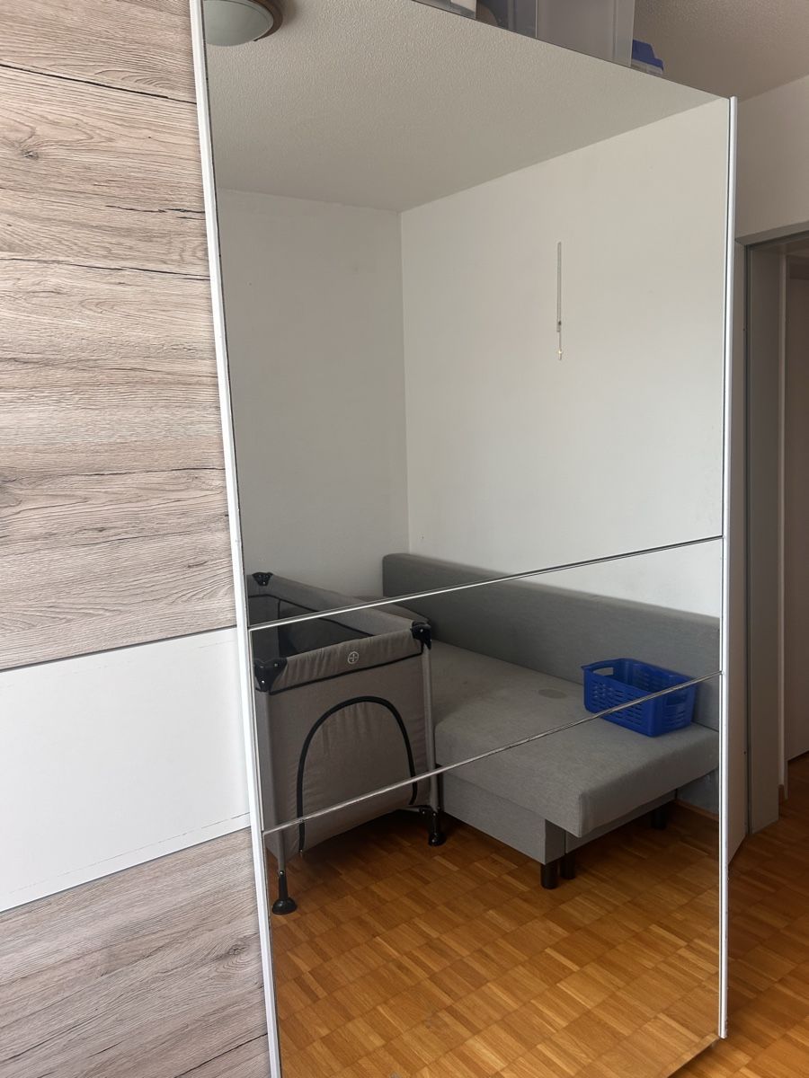 Armadi: Kleiderschrank – Usato da hedingen venduto da Martina-2000 4