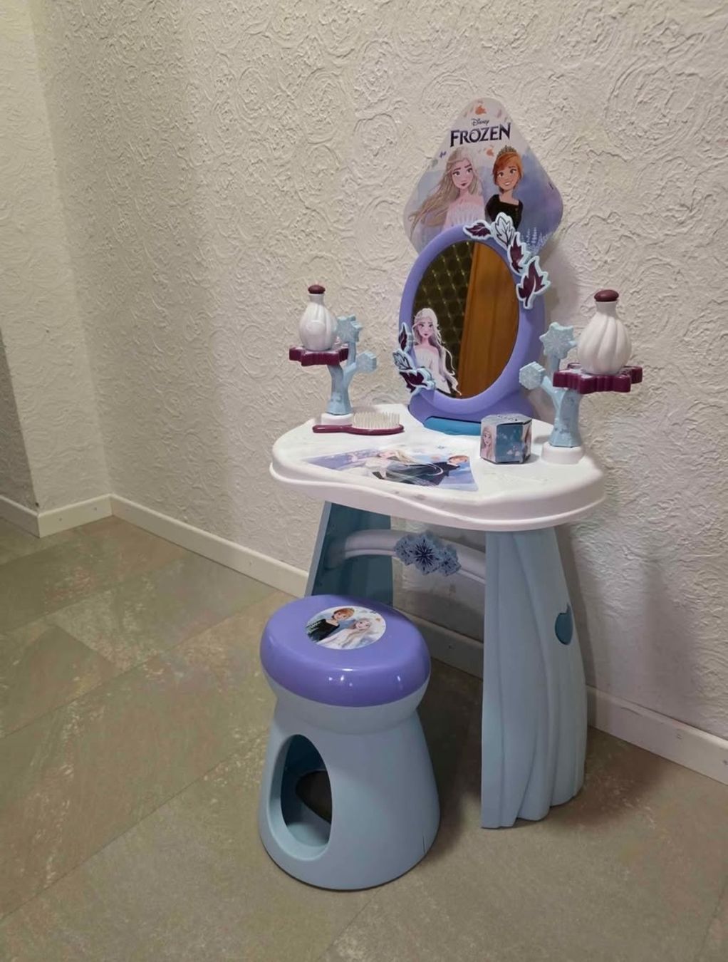 Tavoli da trucco: Schminktisch Disney Frozen – Usato da Winznau venduto da soli9