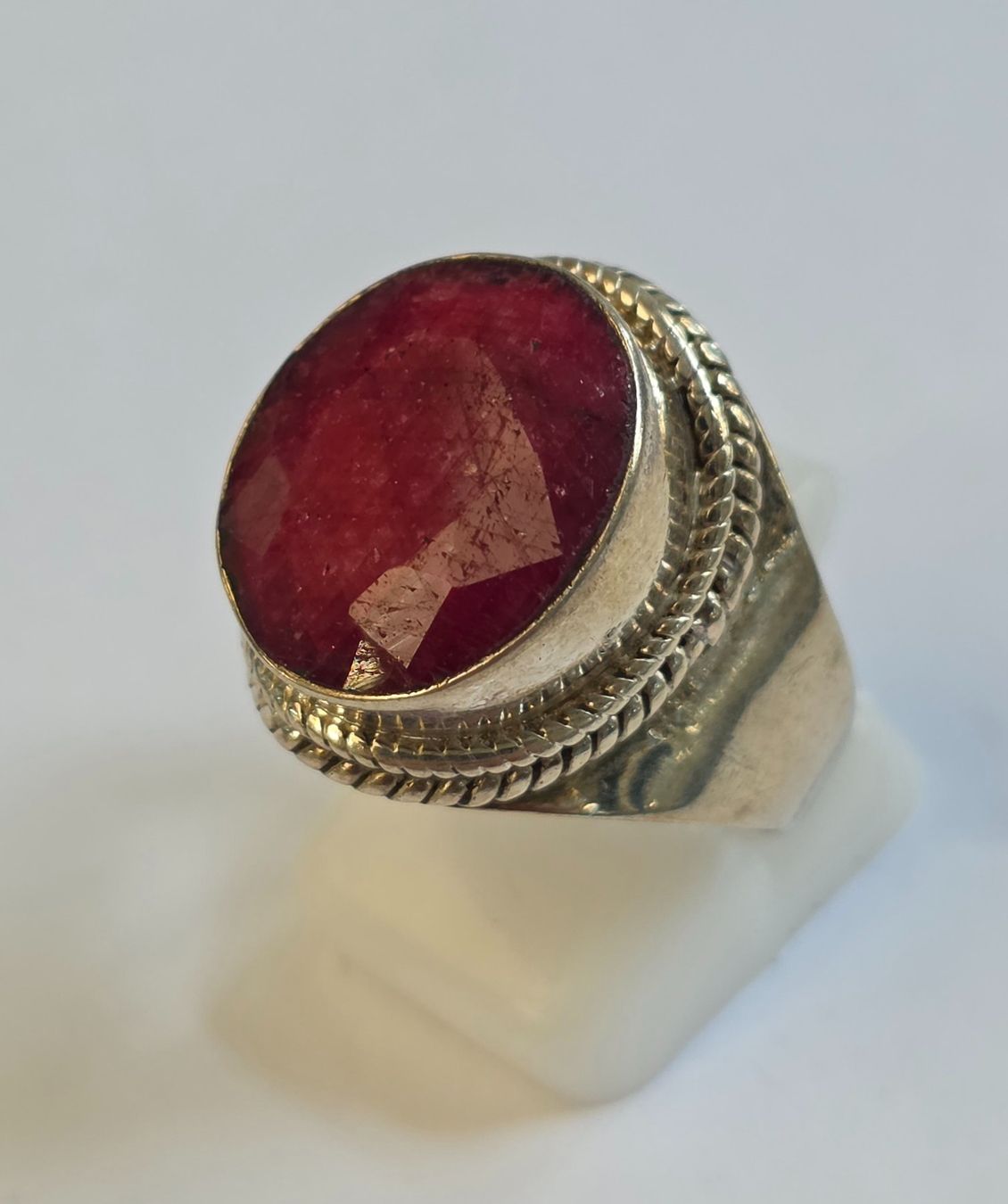 Ringe: Ring Silber mit grossem roten Rubin Grösse 57 – Neu (gemäss Beschreibung) aus Zürich von ben_mn5h 6