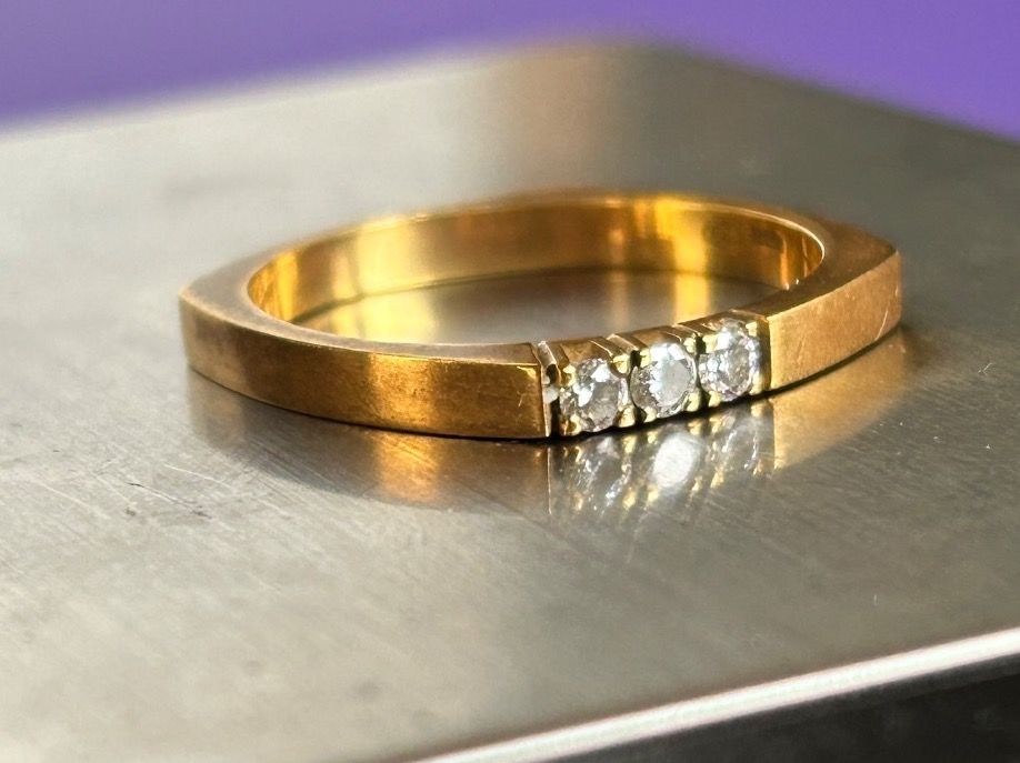 Anelli: Goldring Caro 3 Brillanten (56) – Usato da Dittingen venduto da Bellevista
