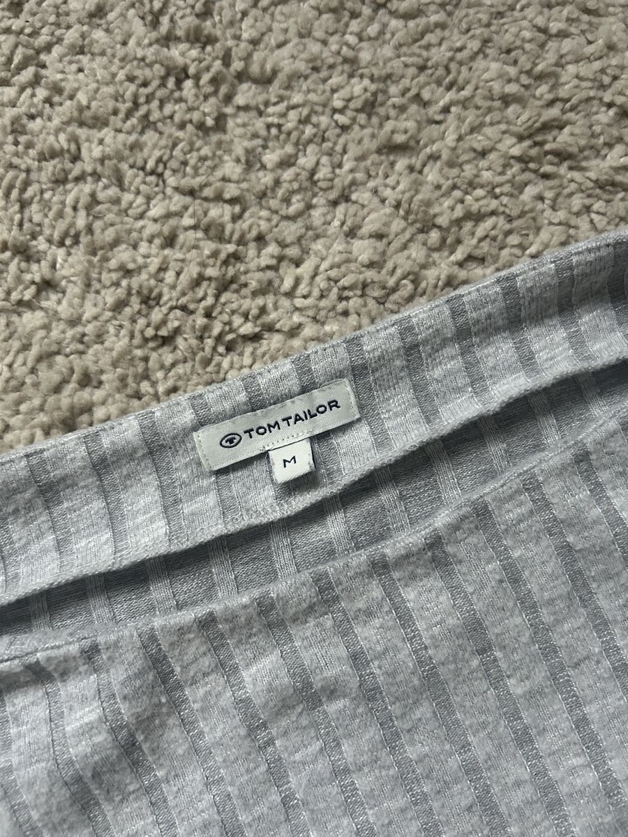 Tom Tailor Tops: Pull léger  – Gebraucht aus Bôle von sev_n85b 1
