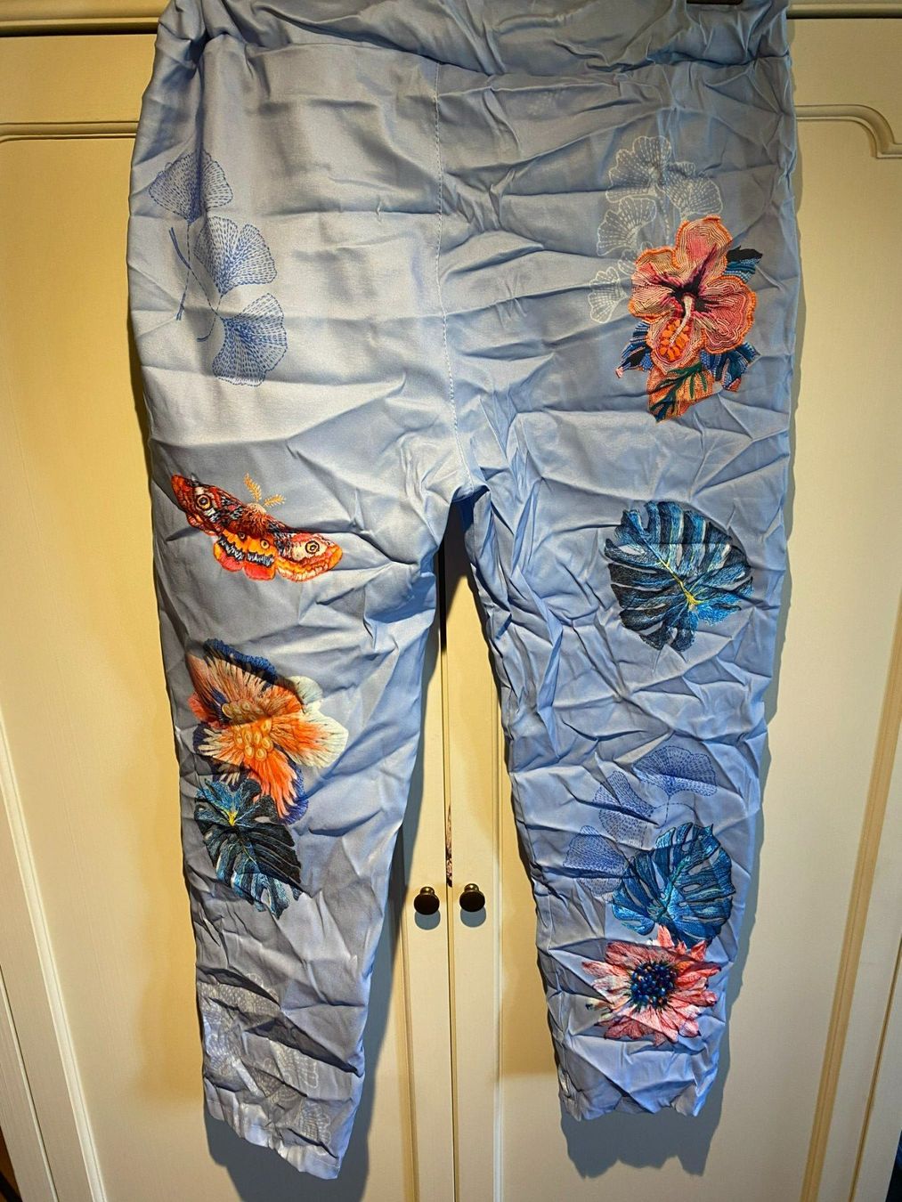 Pantaloni: % STOFFHOSE -DAMEN% – Nuovo (secondo la descrizione) da Meienried venduto da ManuelaBoutique 7