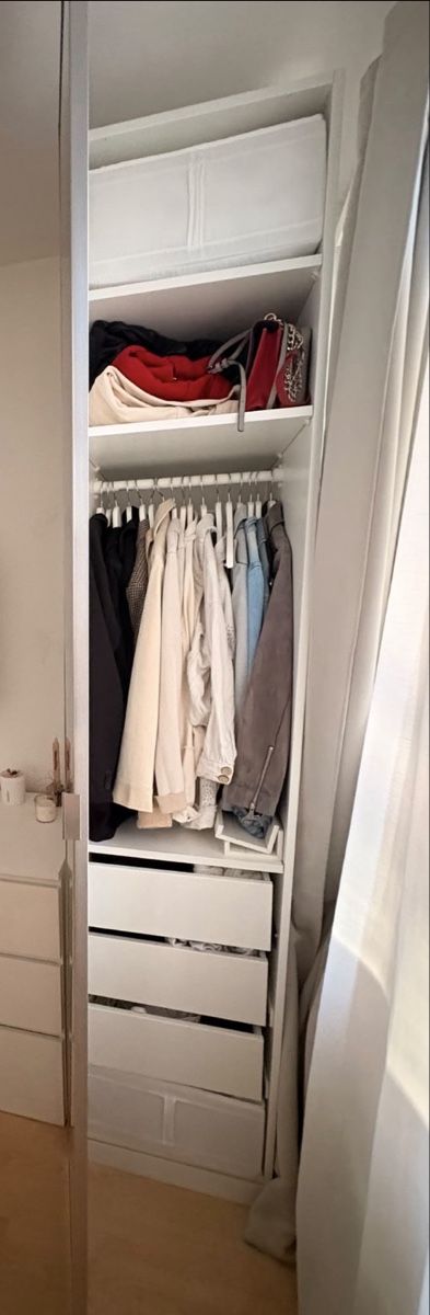 Armoires miroirs: Pax Schrank mit Spiegeltüre – D'occasion à Bern par Martinamaeusli 1