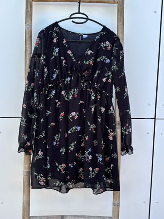 H&M Divided Sommerkleid Schwarz Blumenmuster Gr S 