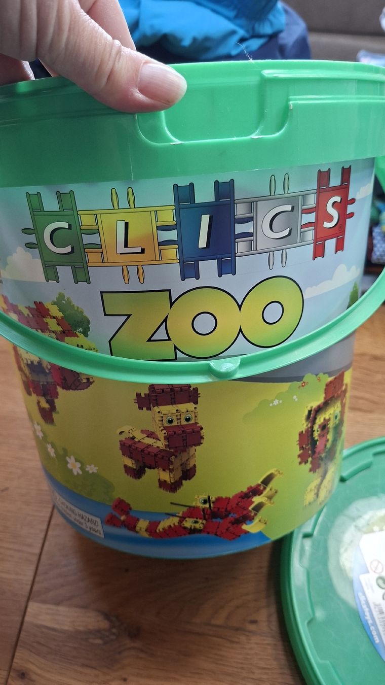 Giocattoli: Clics Zoo 10 Liter Kübel – Usato da Safnern venduto da Brionne