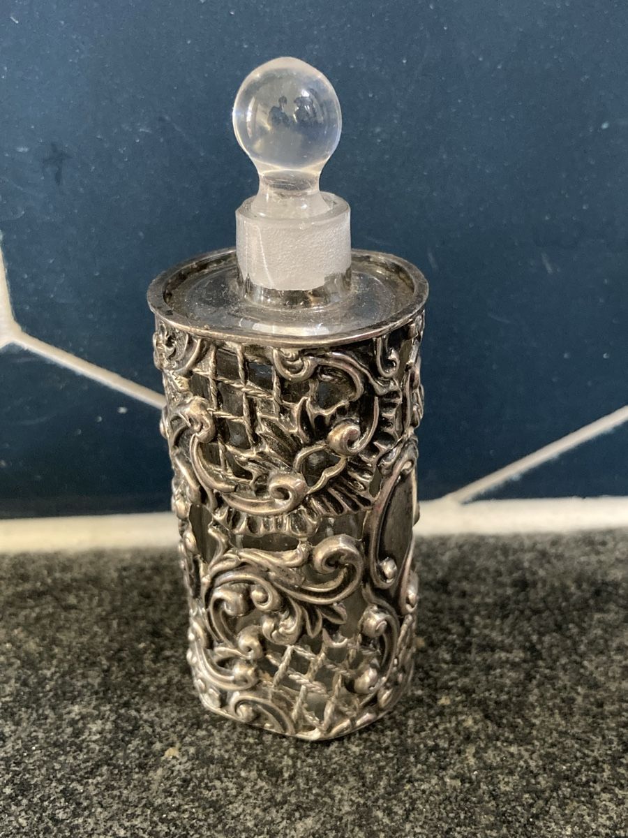 Flaconi: Antike Silber Parfümflasche Flacon – Usato da Lausen venduto da Mutuli 2