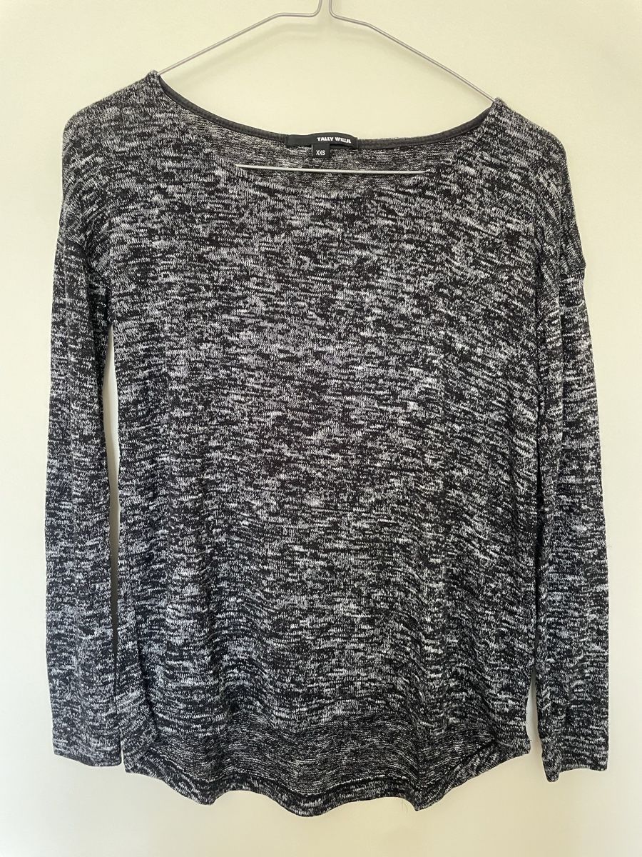 Pulls et sweat-shirts: Pull – Neuf (Voir description) à Pont-de-la-Morge (Sion) par hel_bh28