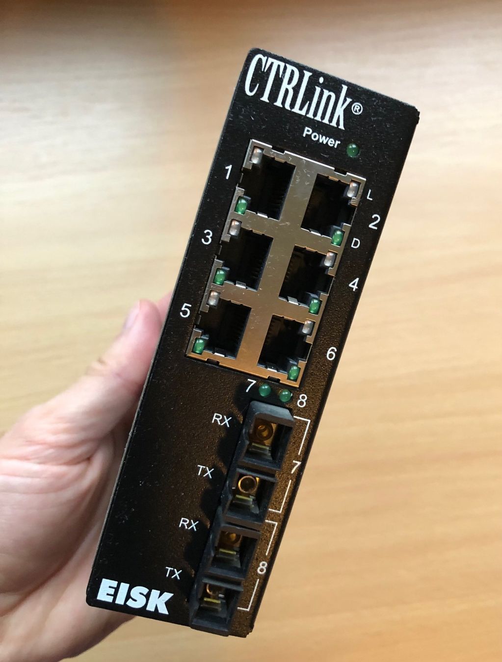 Hub & Switch: CTRLink Skorpion-Fibre-Switch EISK8-100T-FCS – Usato da Buchs SG venduto da Handyman77