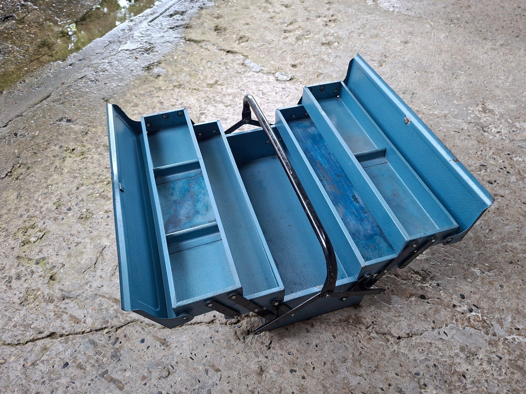 Tous les outils: praktikable blaue Werkzeugkiste mit 5 Fächern – D'occasion à Brunnenthal par Strahler67 1