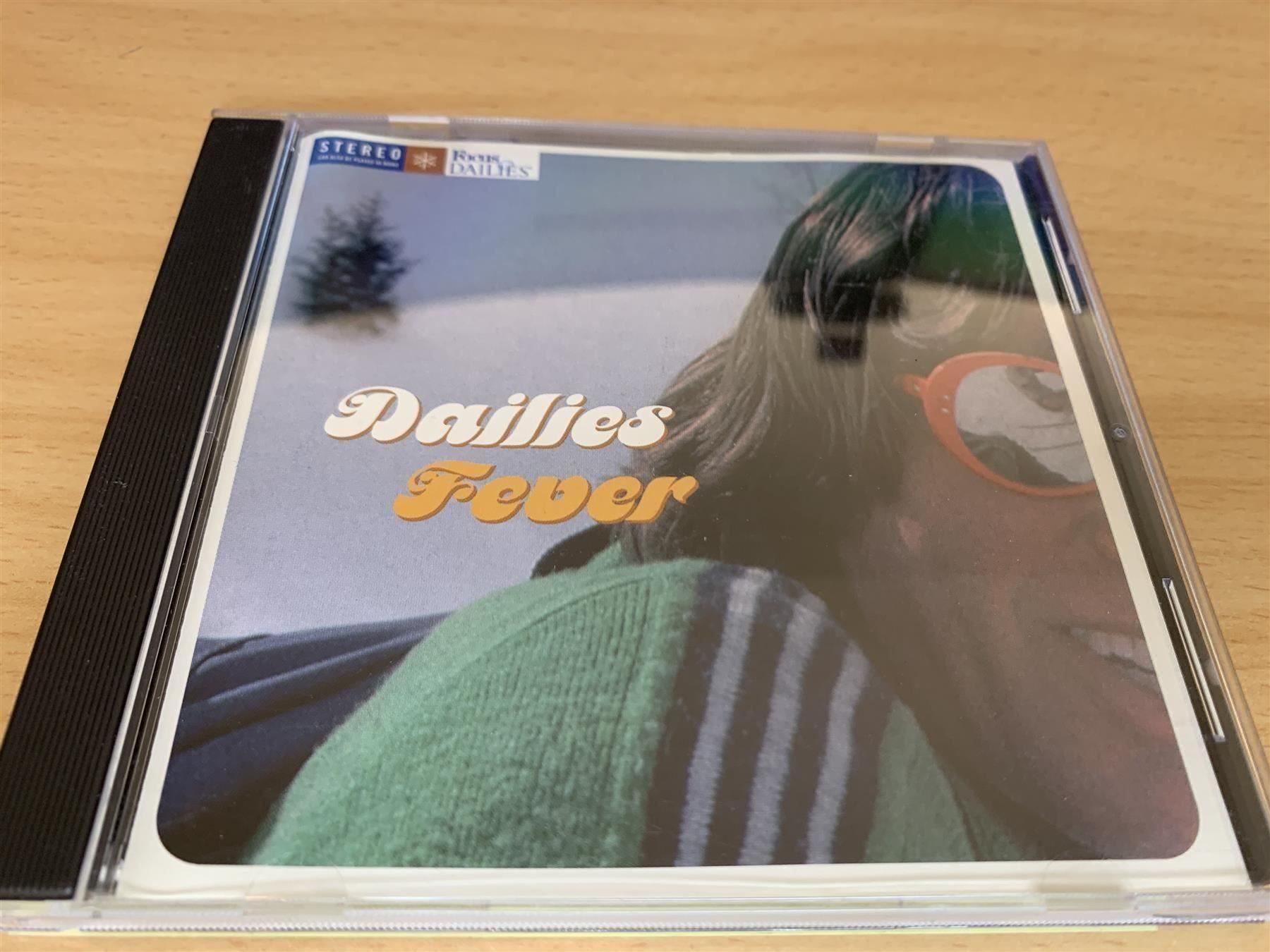 CD: Various Artists - Dailies Fever – Usato da Rikon im Tösstal venduto da Alpenmutz