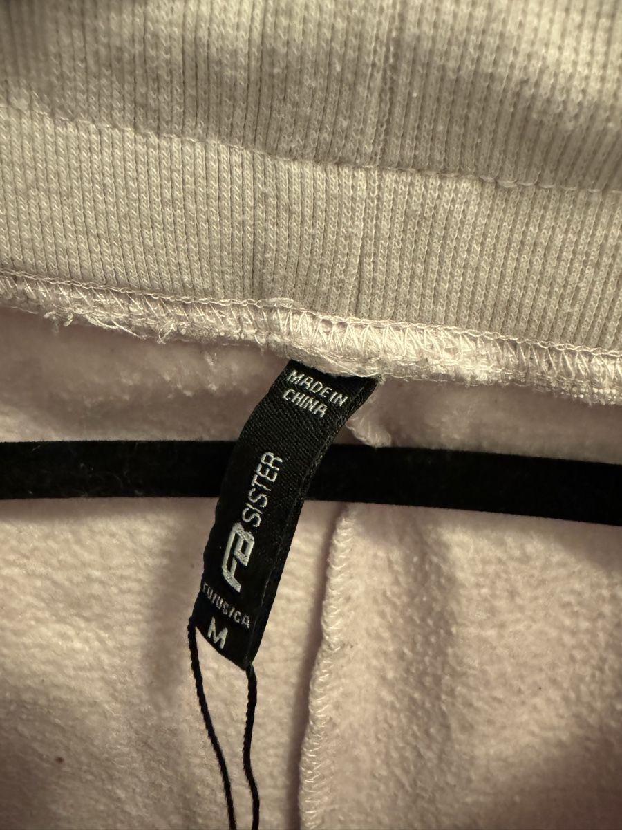 Pantalons: FB Sister Jogginghose Grösse M  – D'occasion à Ebikon par Samira._. 1