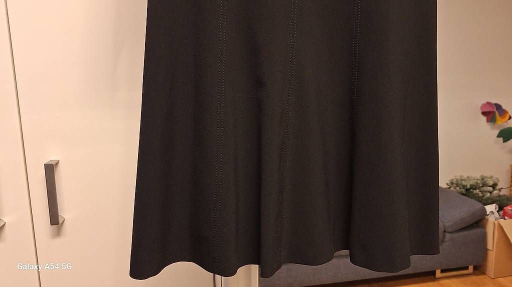 Vestiti: Gerry Weber Kleid, schwarz, Gr. 40 – Usato da Küsnacht ZH venduto da Mappel 3