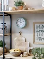 Chic Antique Wanduhr in verte