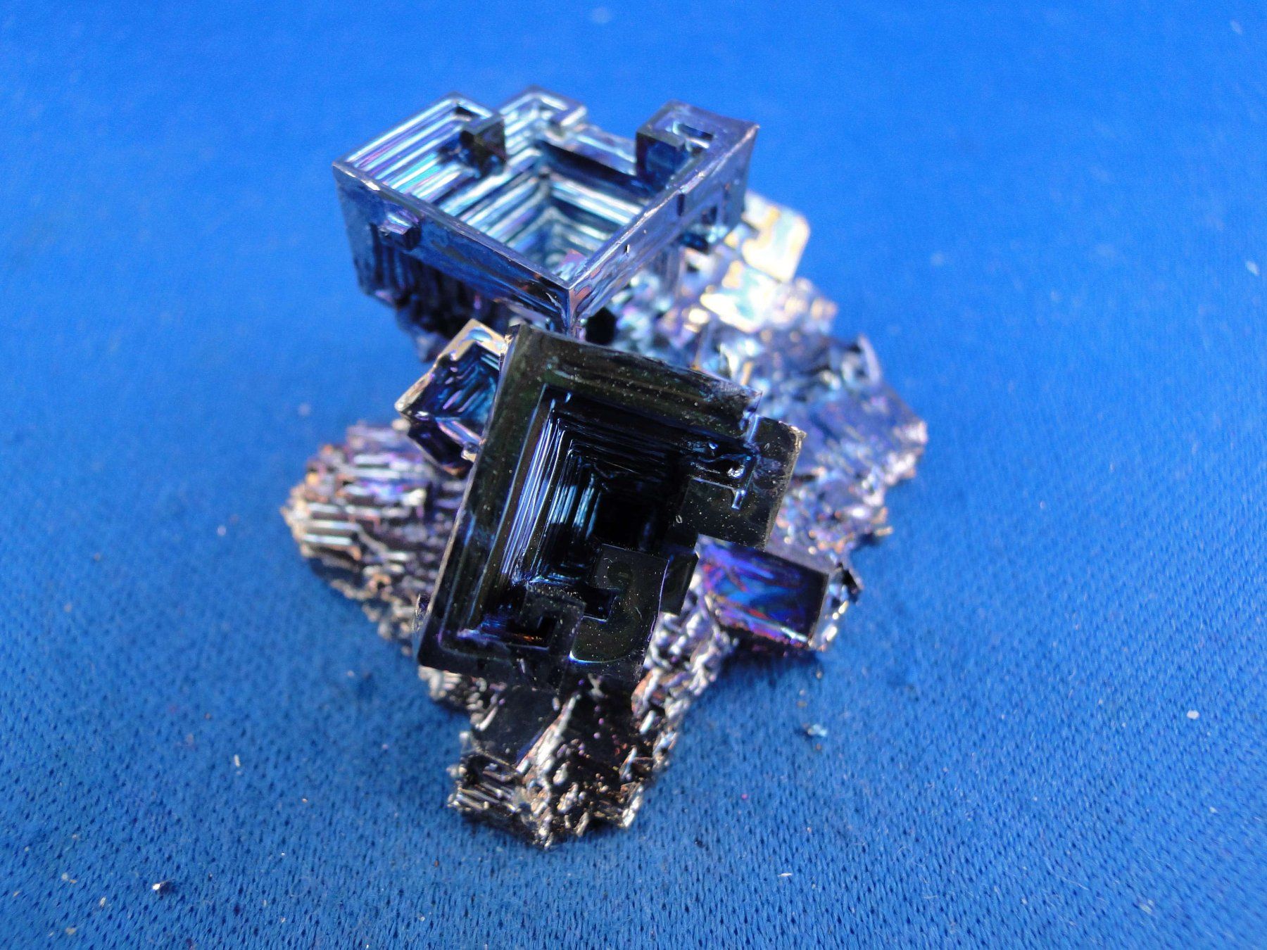 Minerali & Pietre curative: Bismuth – Usato da Schinznach Bad venduto da Demerald 6