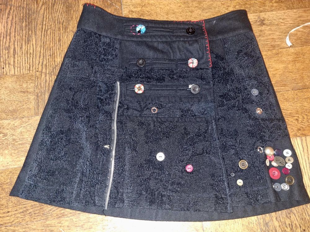 Jupe Desigual Taille L - Géométrique Noir Rose - Broderie Logo