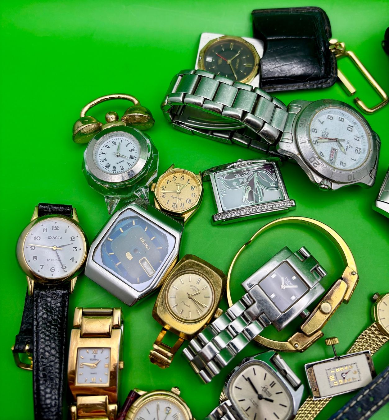 Montres: Mega Uhrenlot – Défectueux à Rorschach par ZeitWerk.10 1