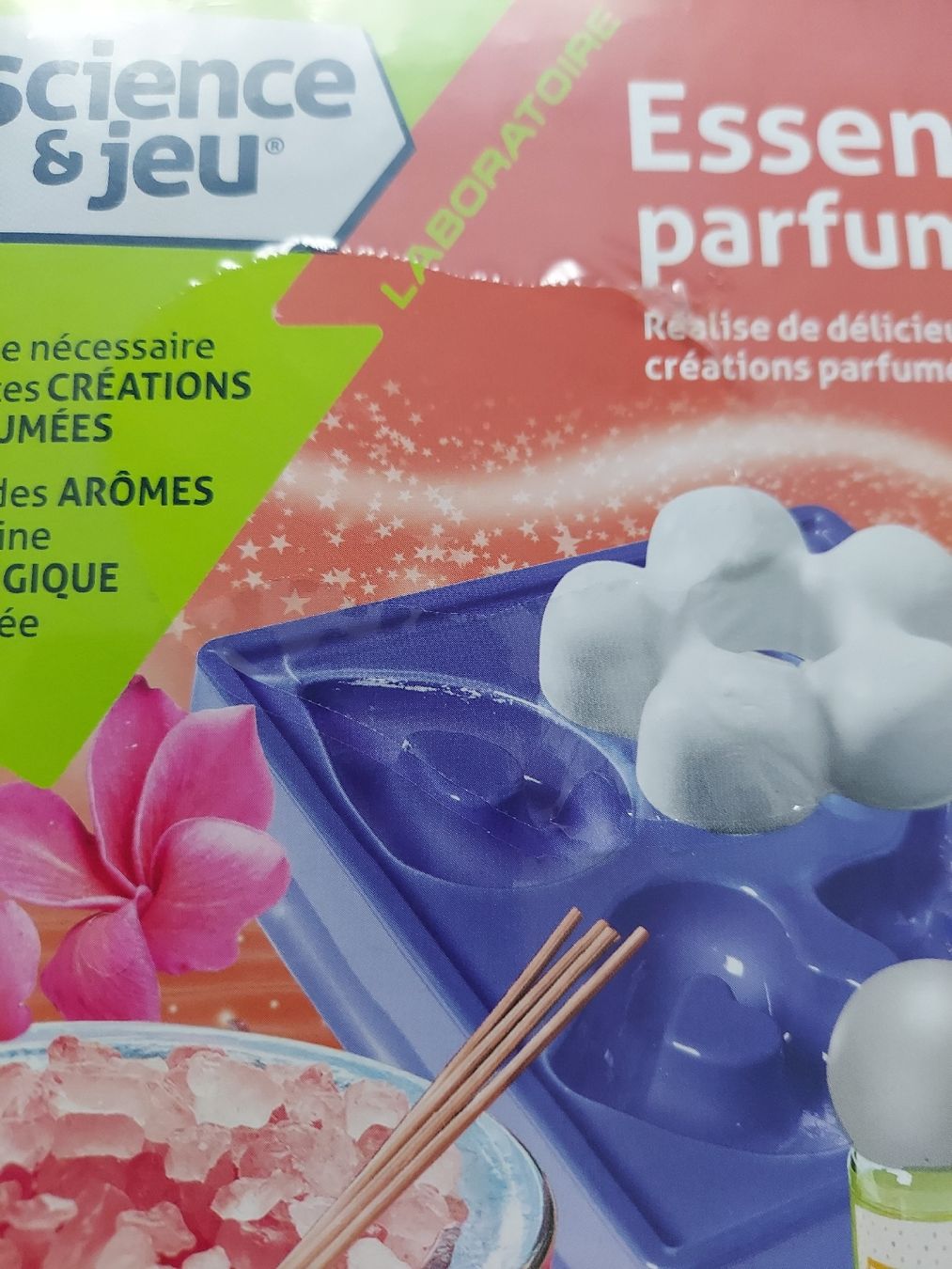 Kit bricolage: Science&Jeu Duft-Set "Essences parfumées" NEU – Nuovo e nell'imballaggio originale da Altishofen venduto da tammy05 1