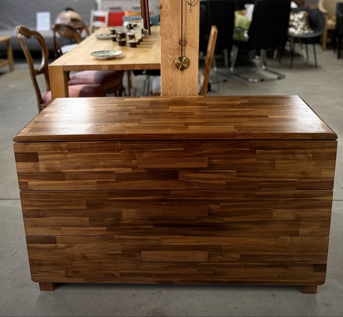 Hasena Commodes: Hasena Kommode Holz – D'occasion à Glattbrugg par Pischte.Brockenhaus 1