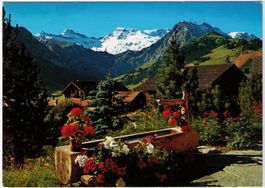 Adelboden - Brunnen mit Blickrichtung Engstligenalp
