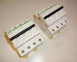 Schneider Electric / LS / Set - 2 Stück -