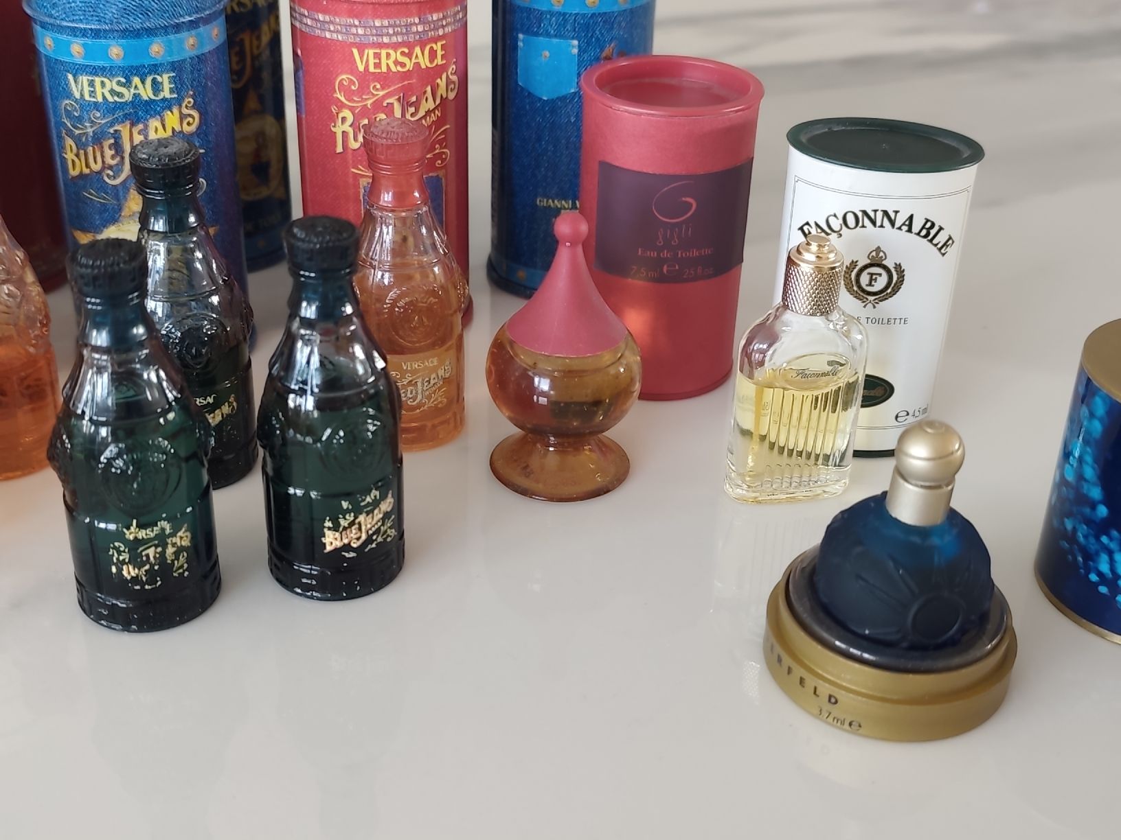 Profumi & Eau de Toilette: Parfume collection miniature vintage – Usato da Männedorf venduto da Ursik_OnlineShop 2