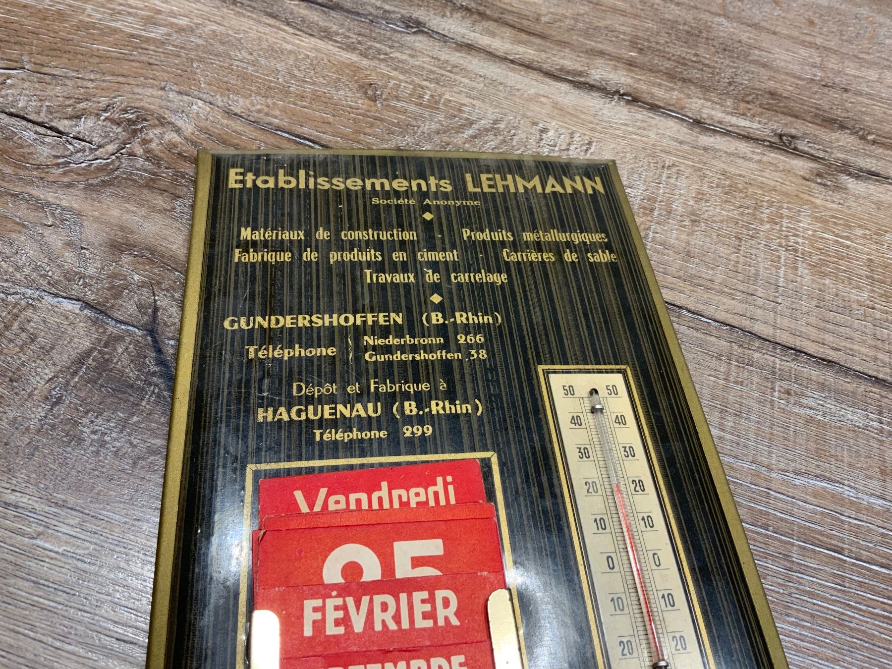 Calendari: Alter Kalender mit Thermometer Etablissements Lehmann – Usato da Willisau venduto da Minali 2