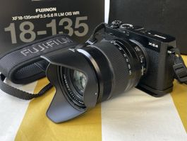 Fuji X-E4 mit Zoomobektiv 18-135mm