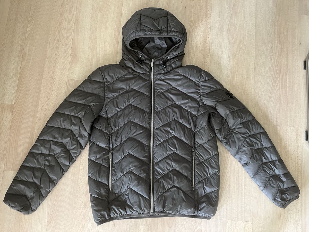 Vestes: Steppjacke, sehr leicht, Gr. M – D'occasion à Wenslingen par Sambi09