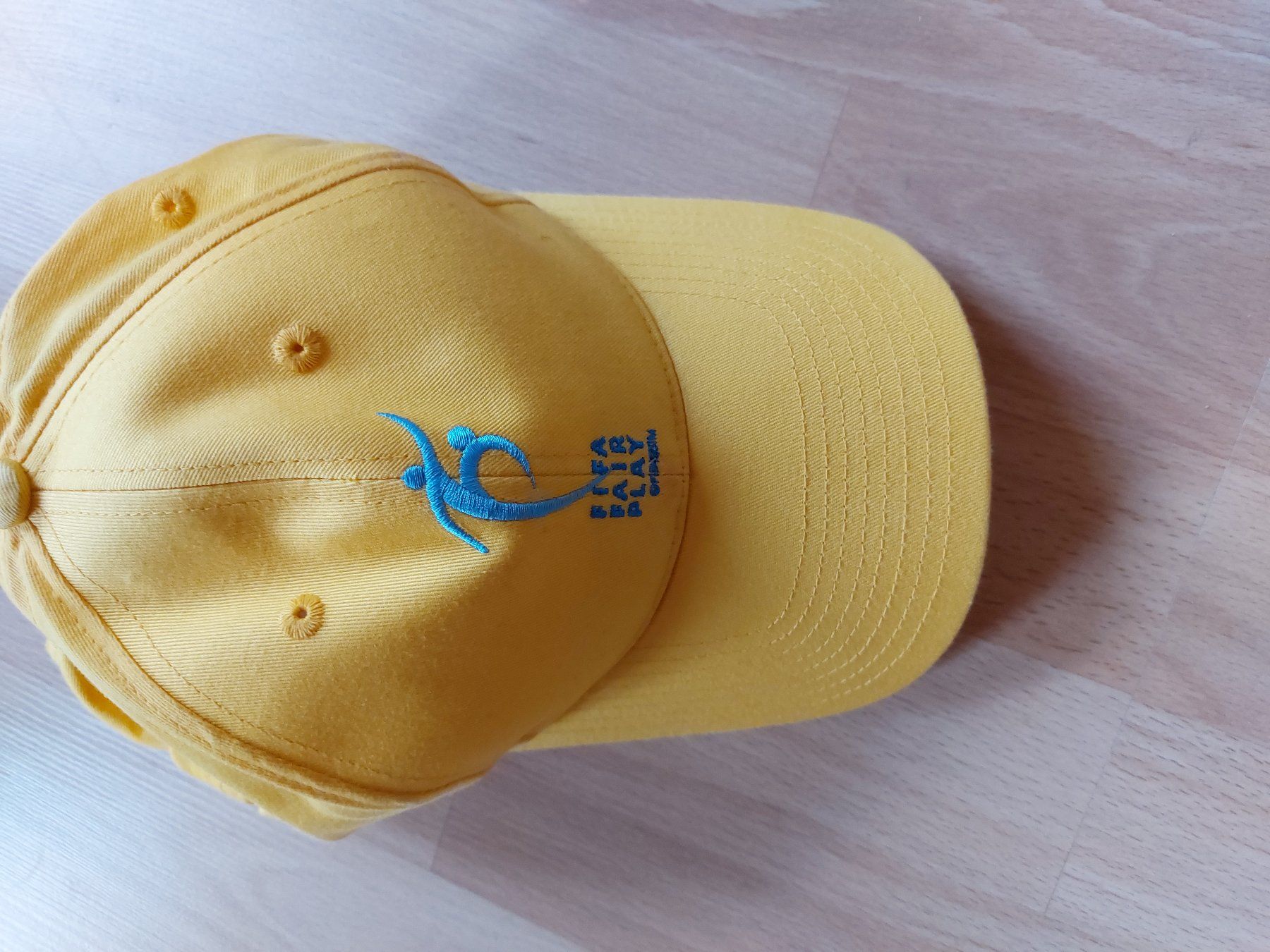 Copricapi, berretti & cappellini: FIFA World Cup Baseballcap – Usato da Bischofszell venduto da Tschufi