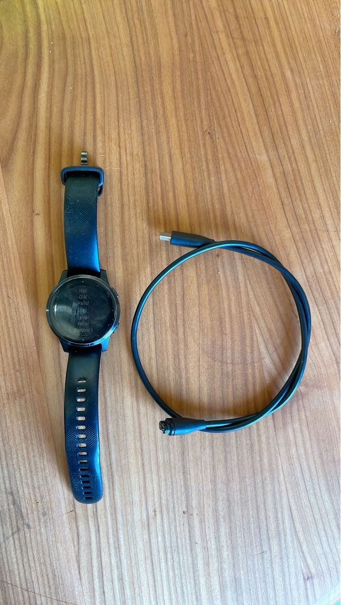 Garmin Smartwatch: Garmin Vivoactive 4s schwarz – D'occasion à Zürich par eule19