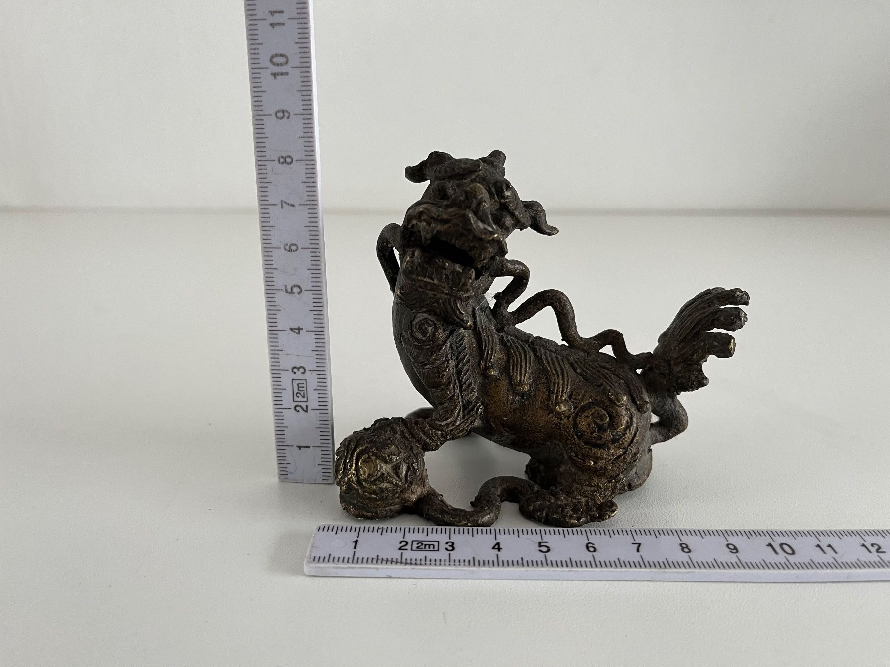 Sculture & Statue: antiker chinesischer Löwe – Usato da Wetzikon ZH venduto da seli03 9