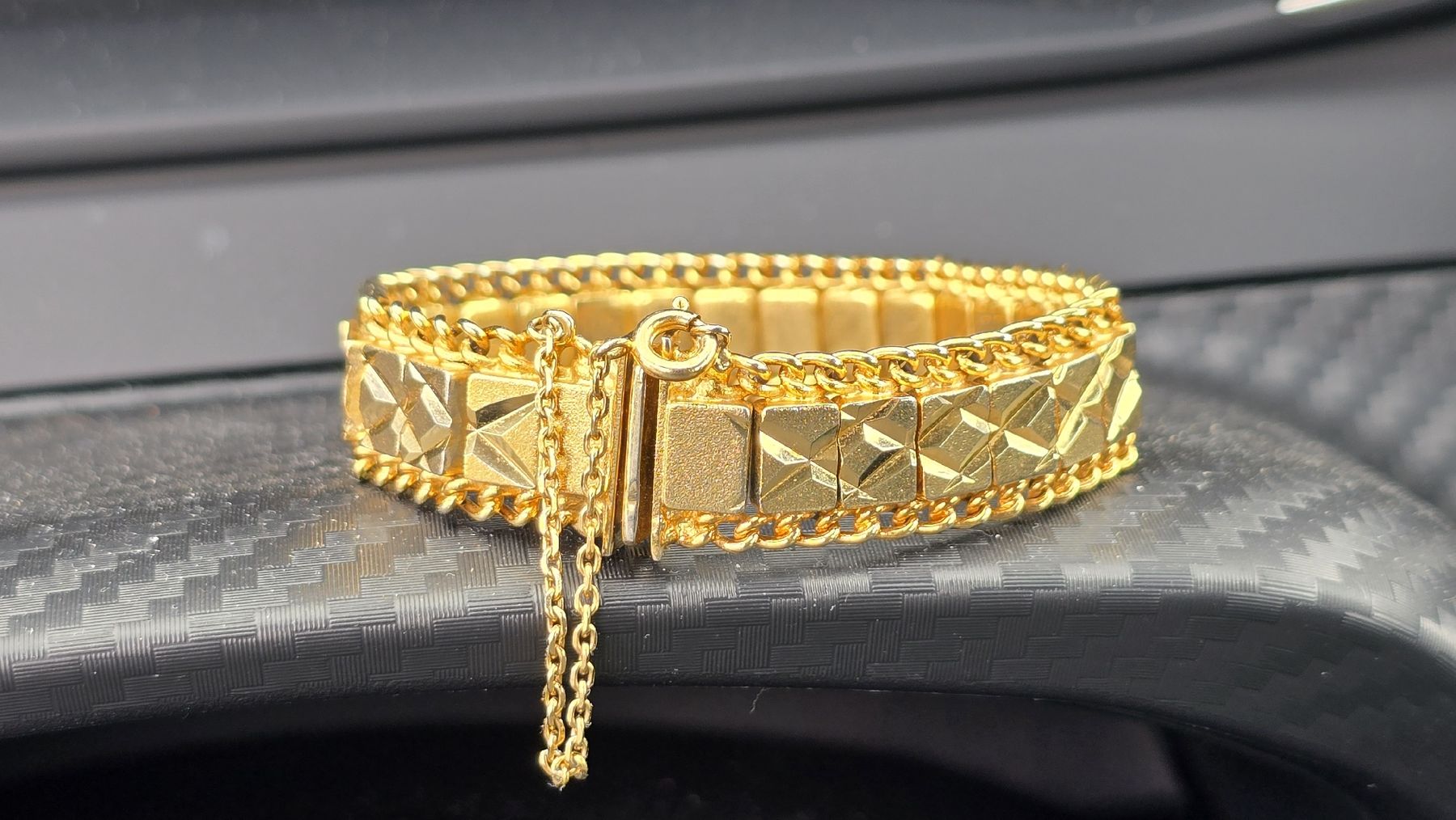 Bracciali & Braccialetti: magnifique bracelet dorée vintage – Usato da Cressier NE venduto da Oldwatch94 1