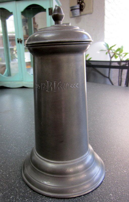 Caraffe: Alter Zinnkrug mit Deckel, gepunzt – Usato da Bischofszell venduto da raika 5