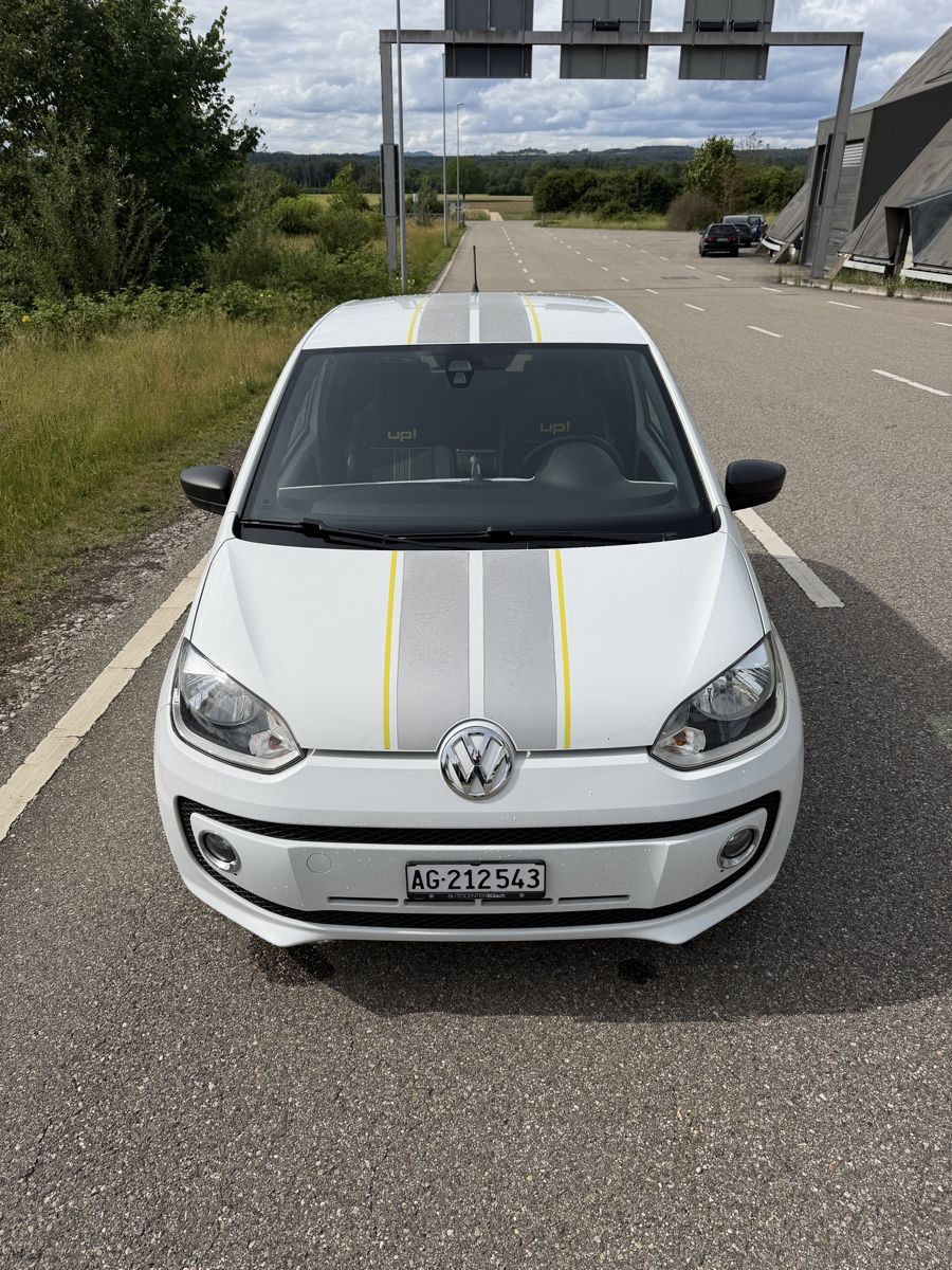 VW Autos: Vw Up Strret - Unfall – D'occasion à Eiken par hipopo 4