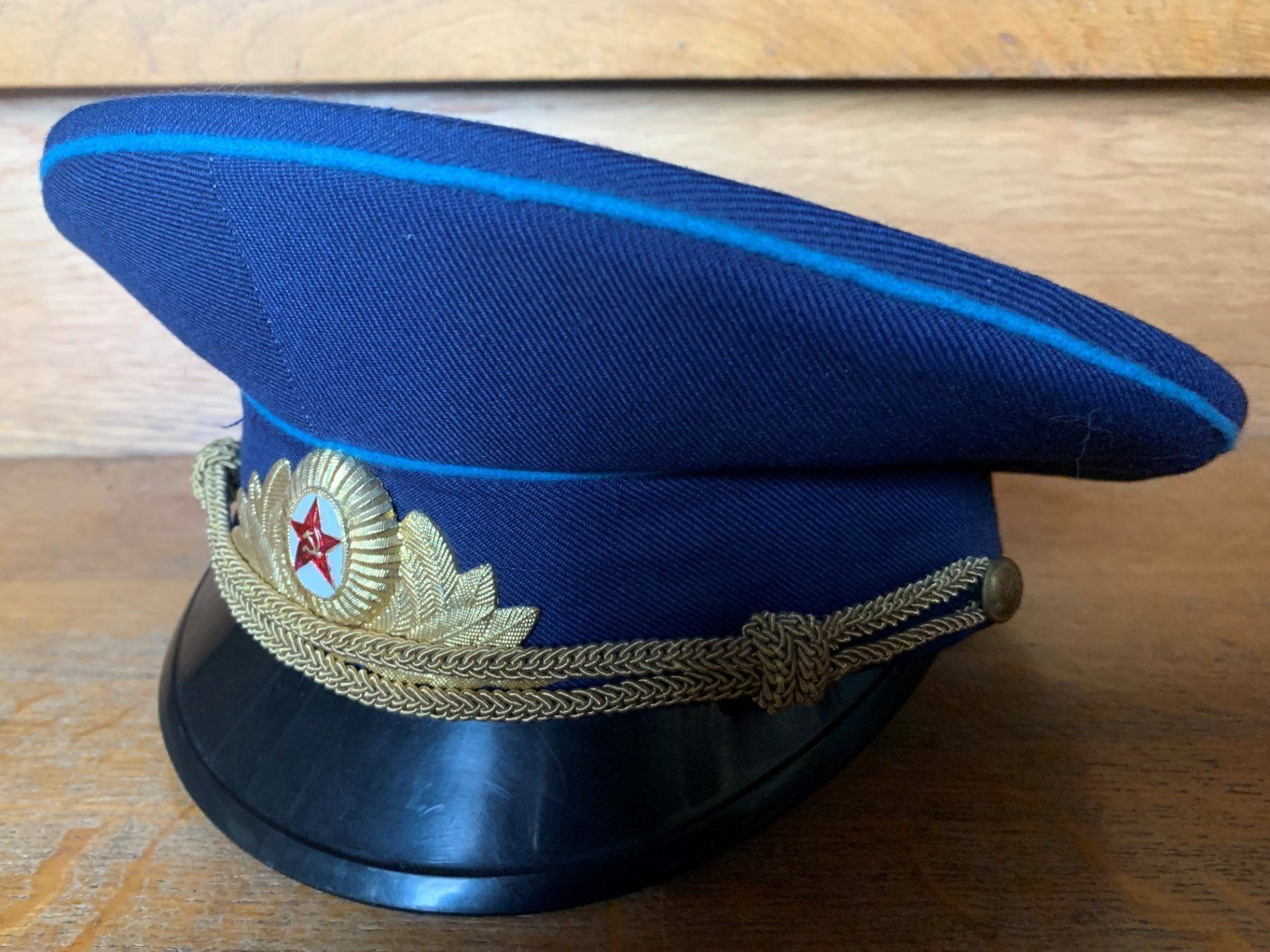 Uniformi: Offiziers-Schirmmütze Luftwaffe UdSSR – Usato da Volketswil venduto da zwitsch33