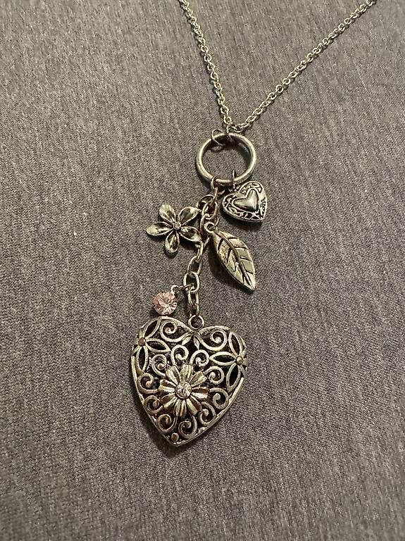 Catenine: necklace with heart pendant – Usato da Wädenswil venduto da jzw_xzt5