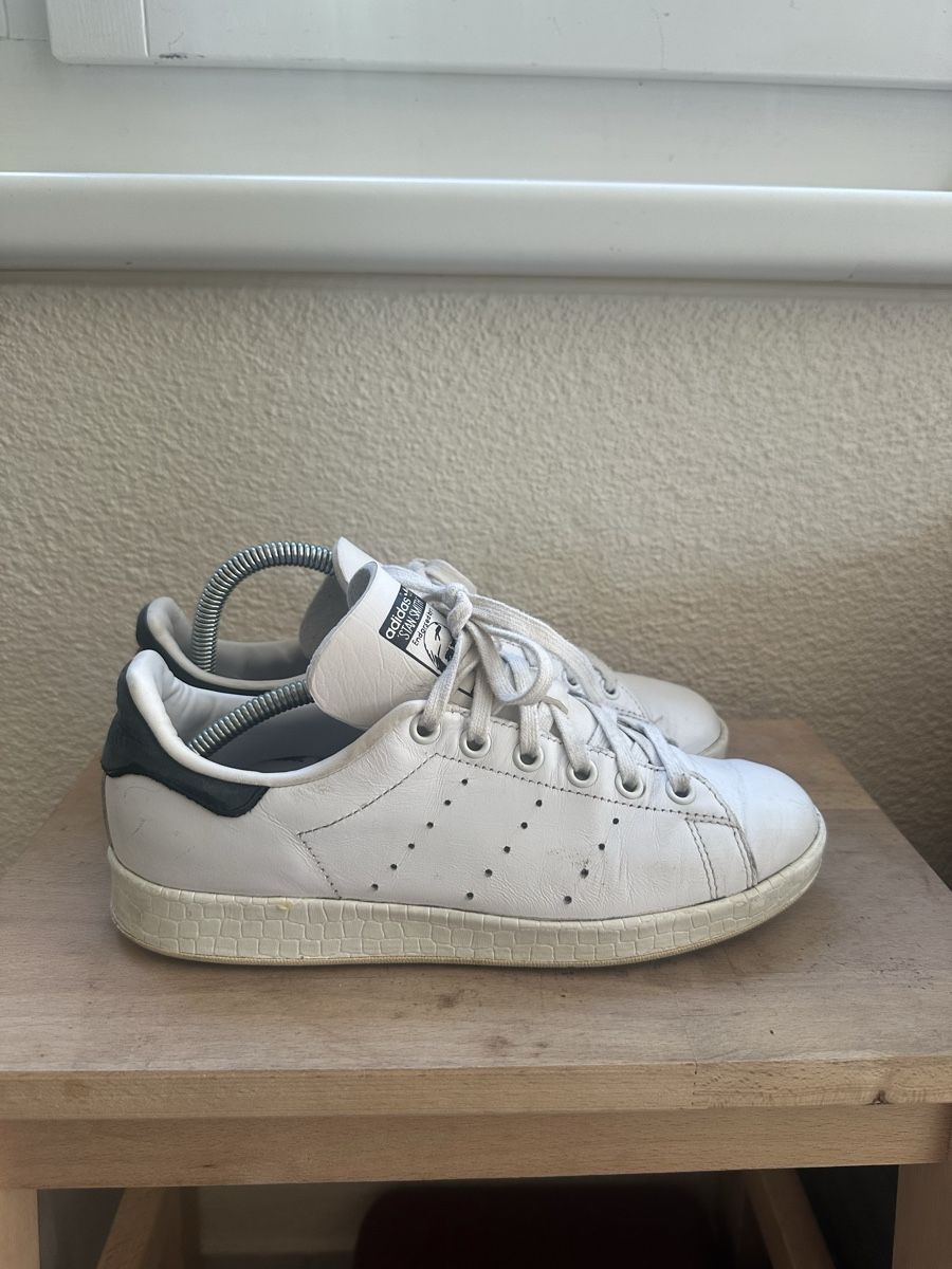 Adidas Damenschuhe: Adidas Stan Smith 37 1/3 – Gebraucht aus Männedorf von willywonka14