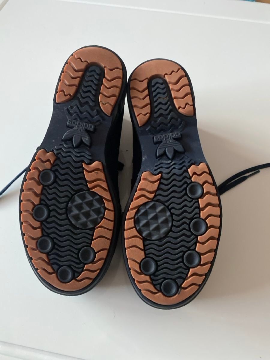 Adidas Scarpe da donna: Adidas Wanderschuhe Grösse 40 Dunkelblau Canvas Schuhe – Nuovo e nell'imballaggio originale da Läufelfingen venduto da Alles_Garantie 6