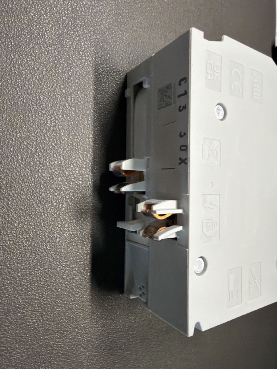 ABB Interruttori: ABB Swissline FS401M / C13 30mA – Nuovo (secondo la descrizione) da Opfikon venduto da emi_6 3