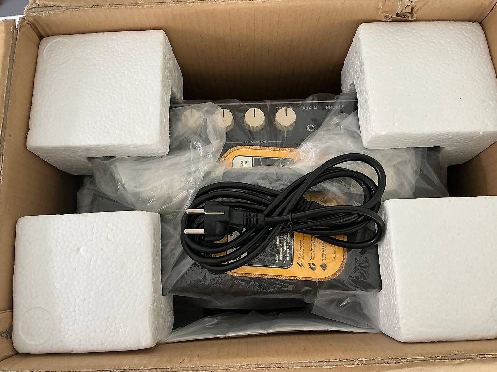 Amplificatori: Ampli basse Fender Rumble 15 watts  – Nuovo e nell'imballaggio originale da Lausanne venduto da vox65 4