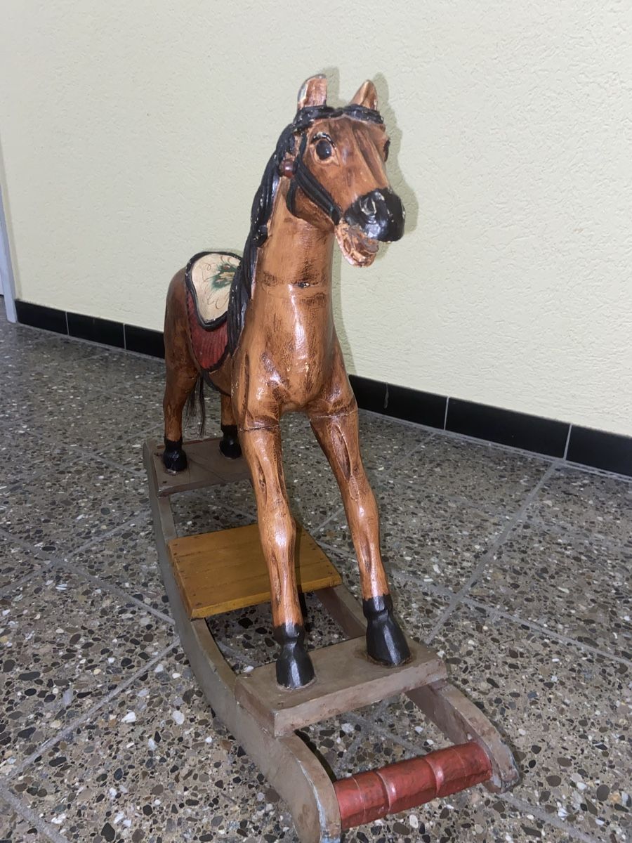 Statuette: Antikes Schaukelpferd aus Holz – Usato da Ostermundigen venduto da bargirl 7