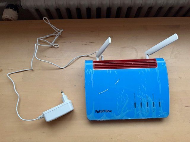 Avm Modem & Router: Fritzbox 6890LTE V2 – Nuovo (secondo la descrizione) da Reigoldswil venduto da Consu