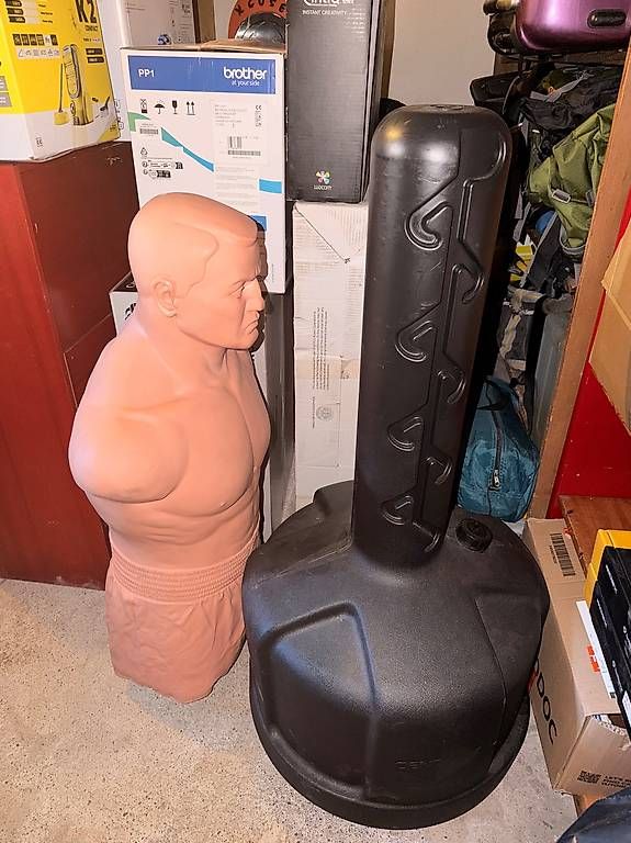 Sacchi da boxe: Century BOB Boxdummy inkl. Boxhandschuhe – Usato da Umiken venduto da RamonaJessica_ 1