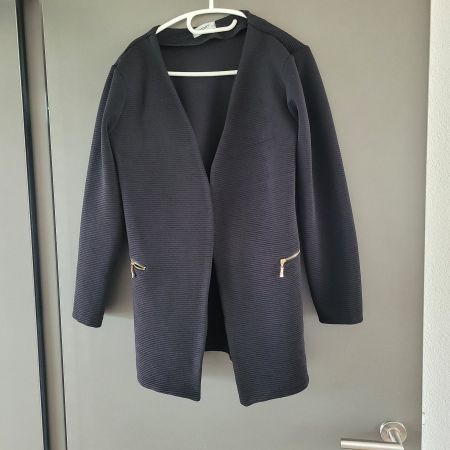 Schwarzer Blazer