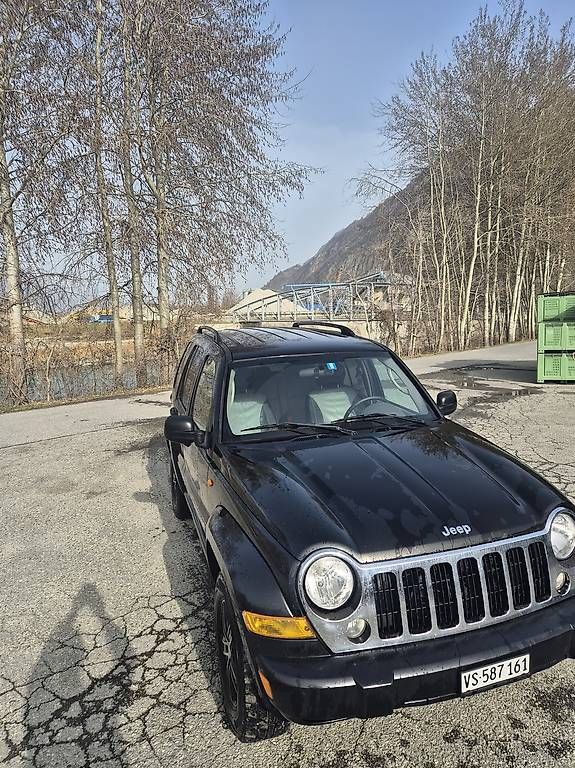 Automobili: Jeep cherokee 2.8 crd – Usato da Riddes venduto da fab_78yf 2