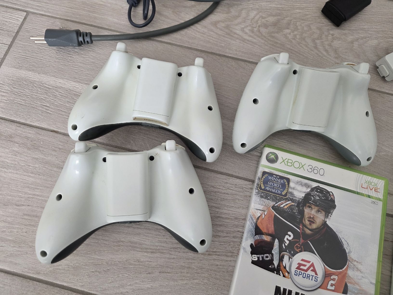 Microsoft Console: Microsoft Xbox 360 Konsole mit 3 Controllern  – Usato da Dorf venduto da Echo_Elements 5