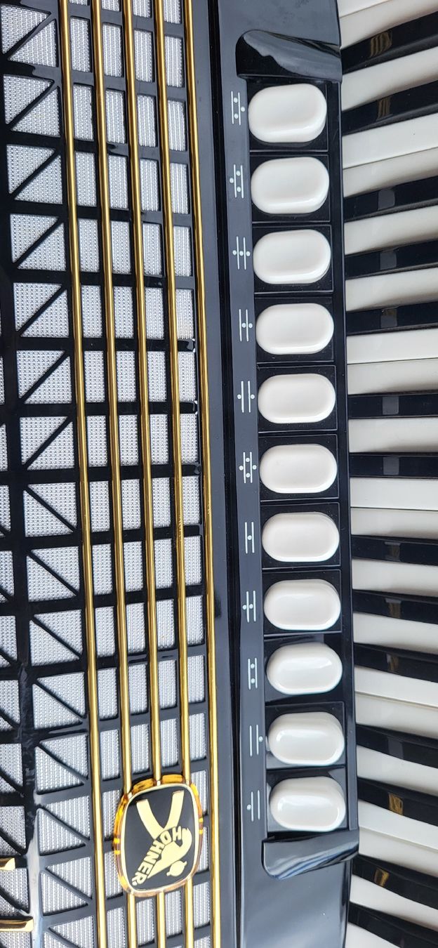 Hohner Strumenti musicali: Accordéon hohner Atlantic IVS – Usato da Penthalaz venduto da EvandroLuz 2