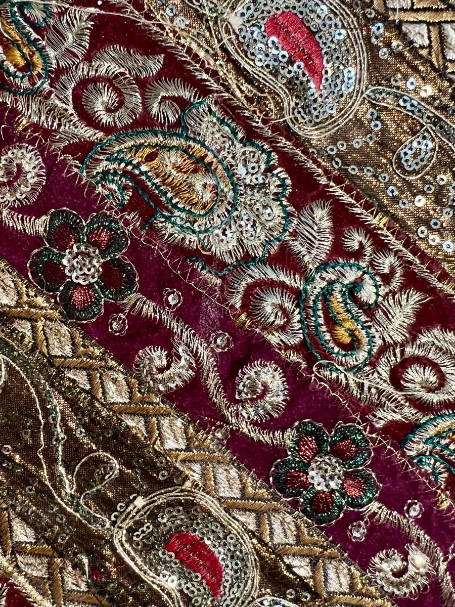 Stoffe: Tenture indienne ou chemin de table, brodée à la main – Neu (gemäss Beschreibung) aus Genève von DELIRBEADS 6
